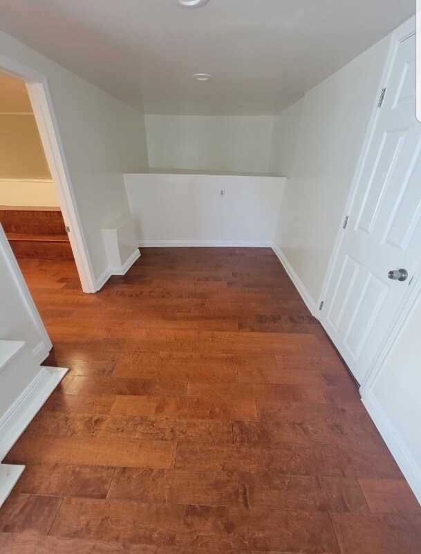 Primary Photo - 837 N Herbert Ave