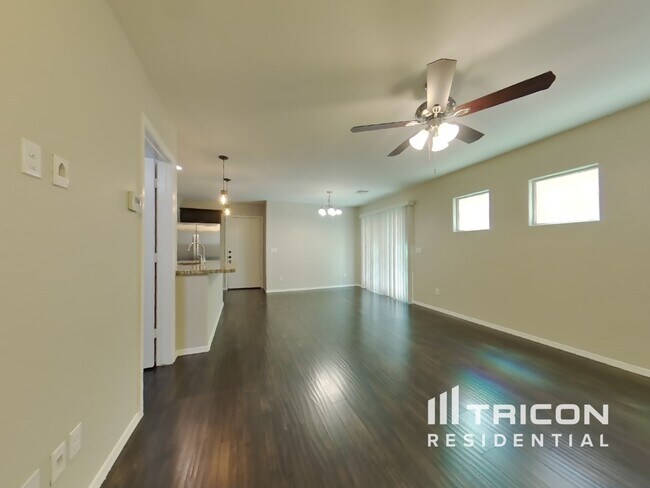 Foto del edificio - 11455 W St John Rd