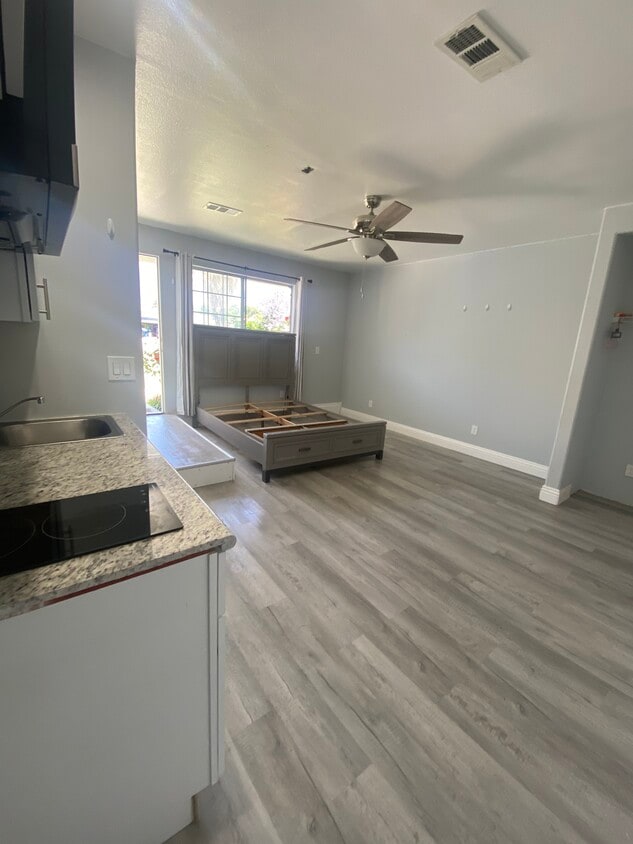 Foto del edificio - 7914 Malvern Ave