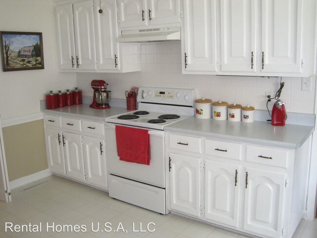 Building Photo - 4 br, 2.5 bath House - 4829 Michaux Drive
