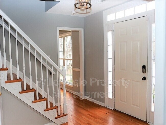 Foto del edificio - 9208 Sayornis Ct