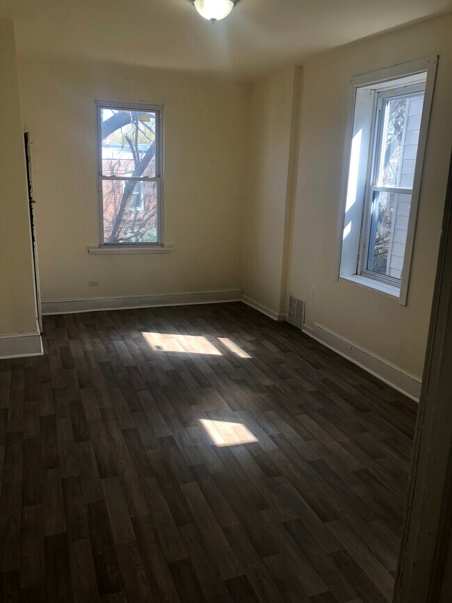 2nd fl back room 16x19 - 6625 Haddington Ln