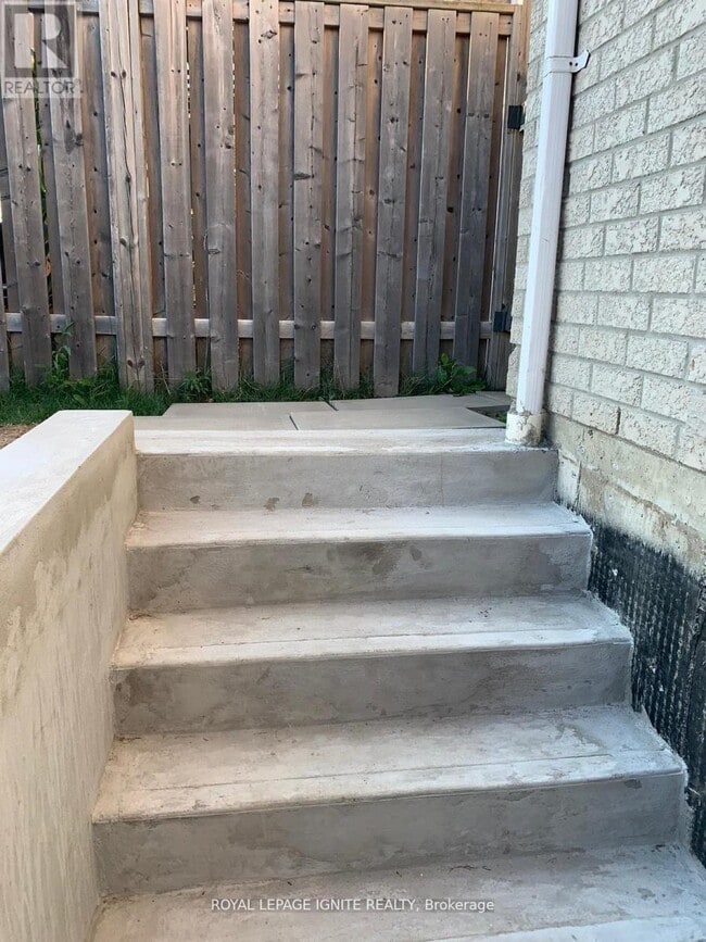 Building Photo - 36 Bellinger Dr