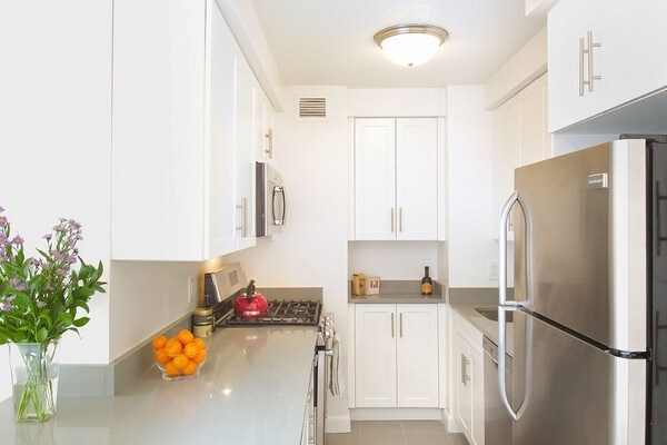 Foto principal - 130 W 90th St