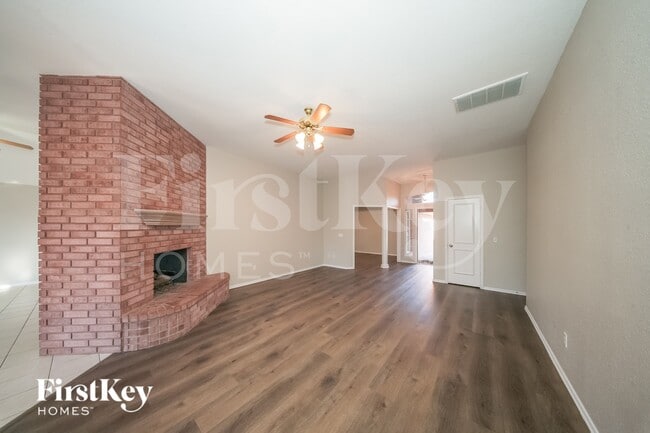 Building Photo - 15517 Arbuckle Heights