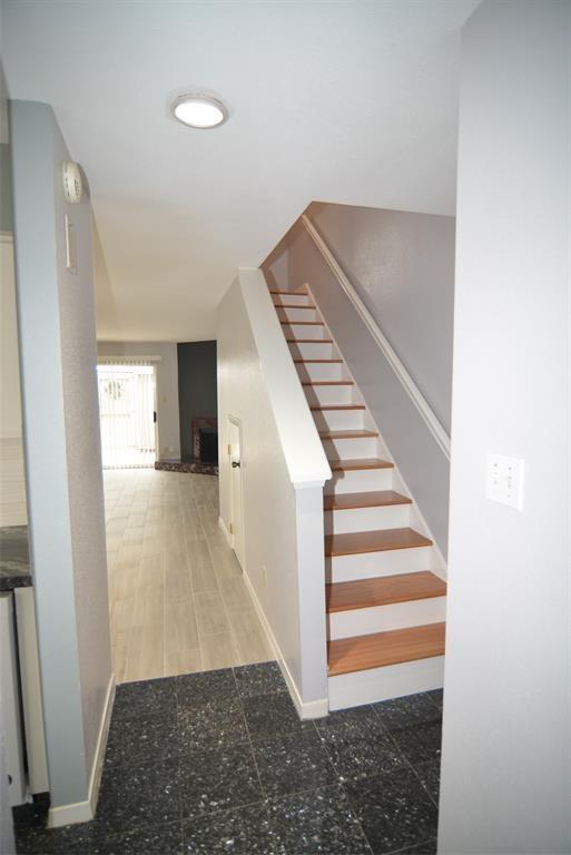 Foto del edificio - 5058 Glenmont Dr