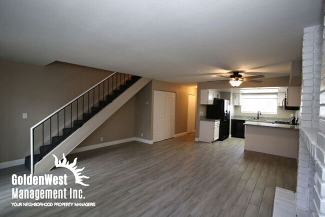Building Photo - 898 Slumpstone Way