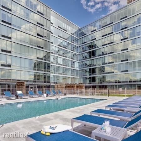 Foto del edificio - 2023 Hudson St