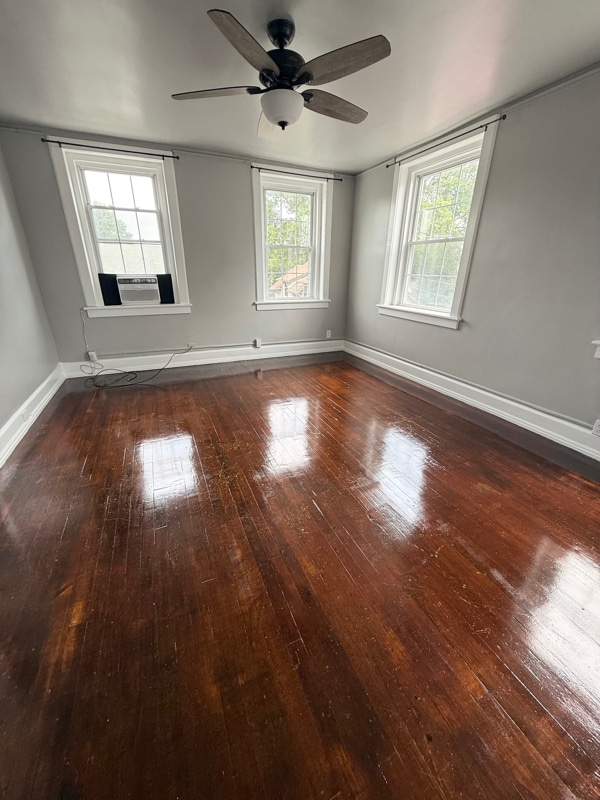 Photo - 1415 Leigh St Apartment