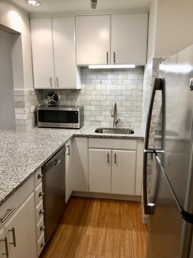 Foto del edificio - 0 bedroom in Chicago IL 60657