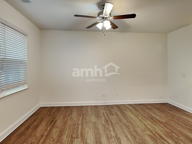 Building Photo - 109 Cobblestone Drive