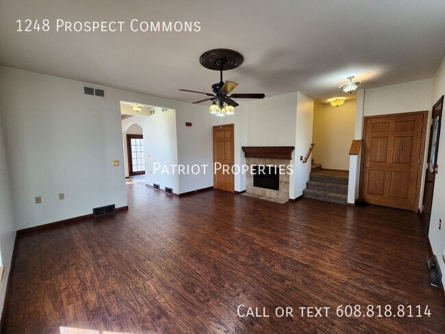 Building Photo - 3 Bedroom/ 2.5 Bathroom in Madison, WI