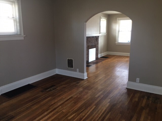 Building Photo - 3391 Alta Vista Ave