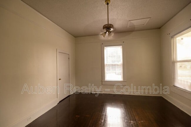 Foto del edificio - 1112 Olympia Ave
