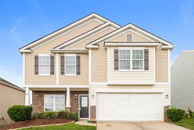 Building Photo - 1536 Eastway Dr