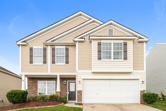 Building Photo - 1536 Eastway Dr