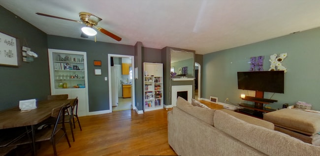 Building Photo - 2 Blocks to KSU Campus + Off-Street Parking + Fenced-in Backyard! Available August 1st!