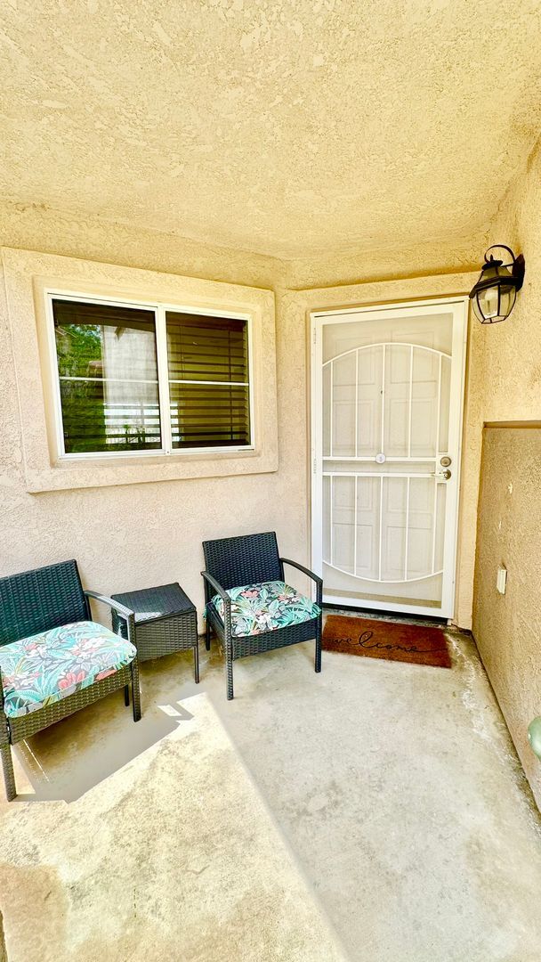 Building Photo - Beautifully Updated and Upgraded Two-Story...