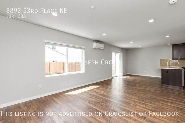 Foto del edificio - Stunning new construction, 4 bed/2.5 bath ...