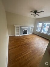 Building Photo - 4201-03 North - 4201-03 C