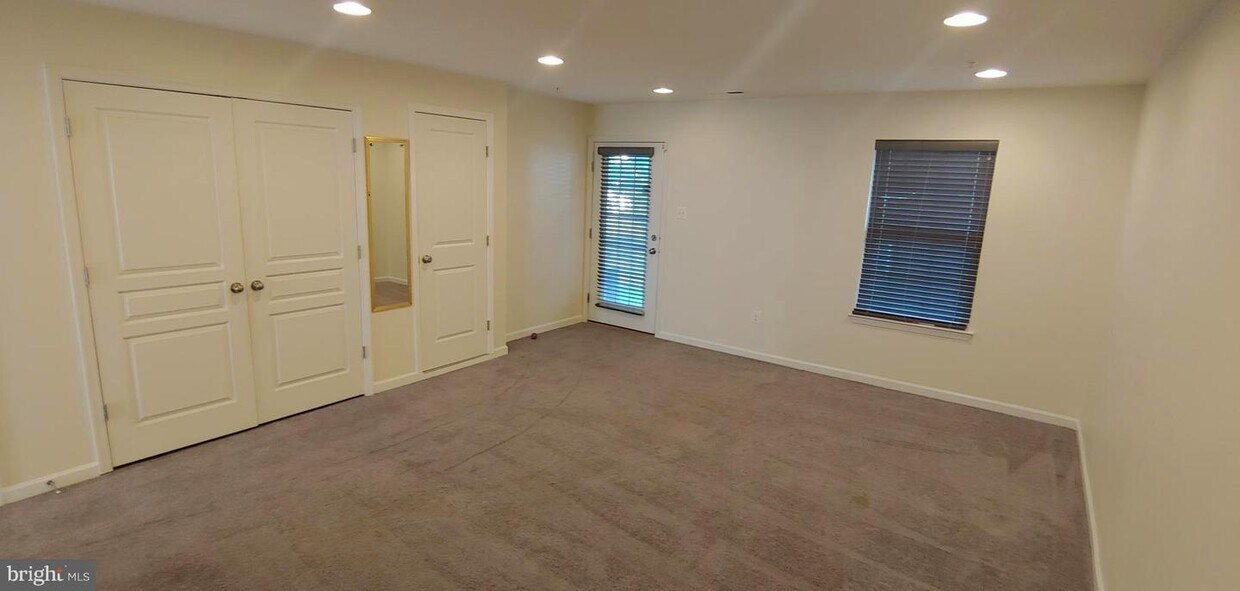 261 Truck Farm Dr, Glen Burnie, MD 21061 Townhome Rentals in Glen