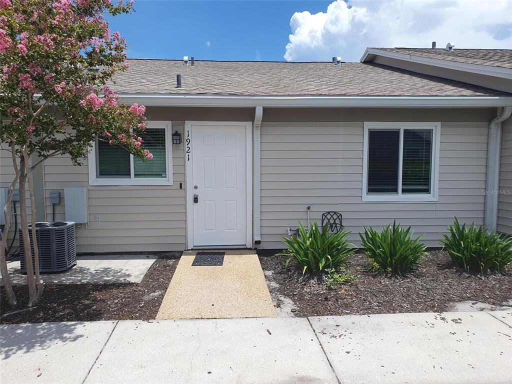 Foto principal - 1921 Orange Blvd Way
