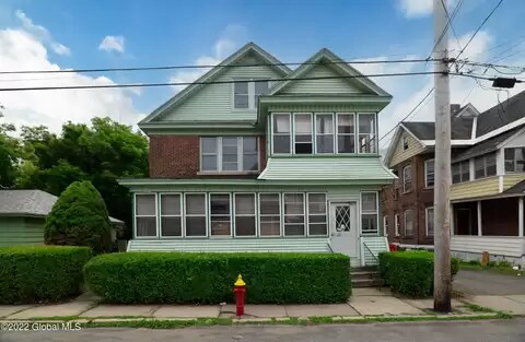 Primary Photo - 42-44 Vrooman Ave
