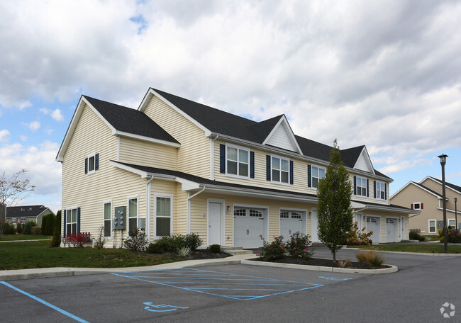 Brookside Meadows Luxury Rental Community