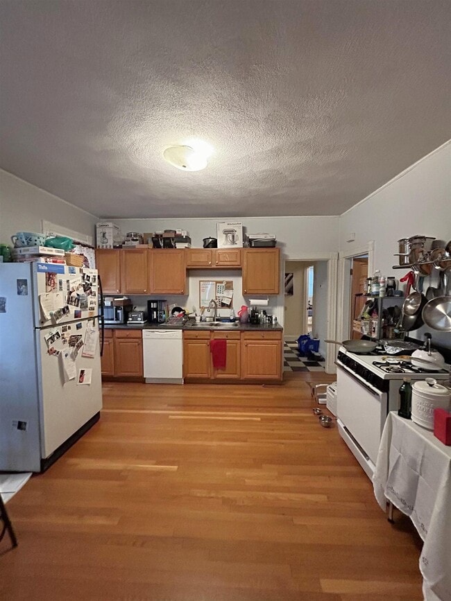 Foto del edificio - 578 Main St