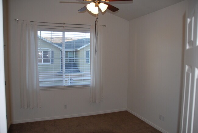 Building Photo - 1555 W 50 N