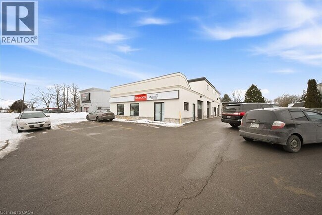 Photo du bâtiment - 2483 Industrial St