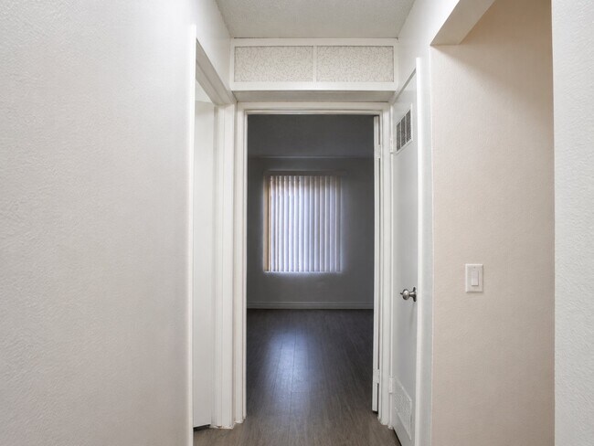 Foto del edificio - 13950 Foothill Blvd