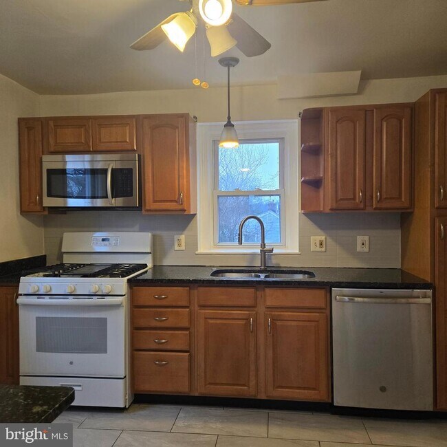 Foto del edificio - 8 Mannakee St