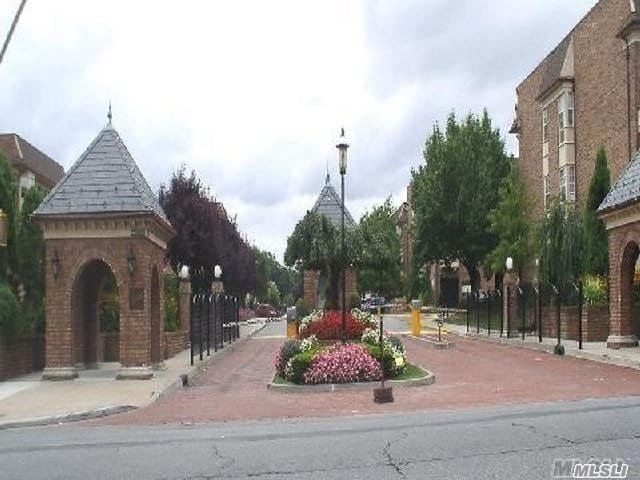Building Photo - 207-32 Jordan Dr