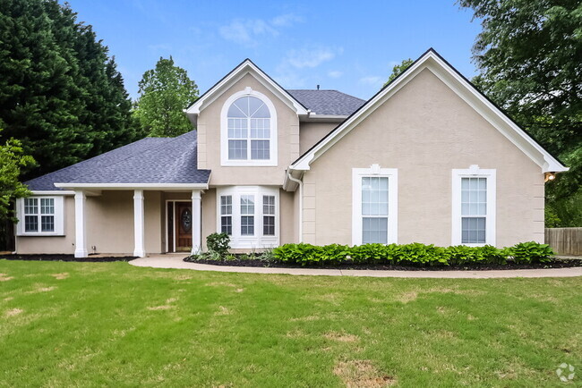 Building Photo - 130 Woodlake Dr