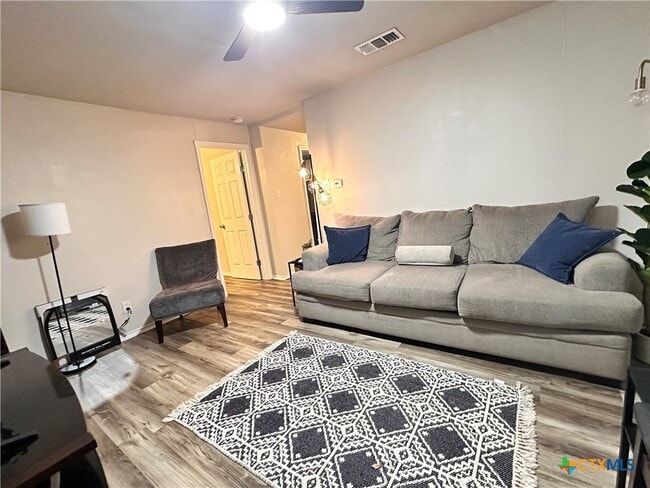 Foto del edificio - 511 McKie St