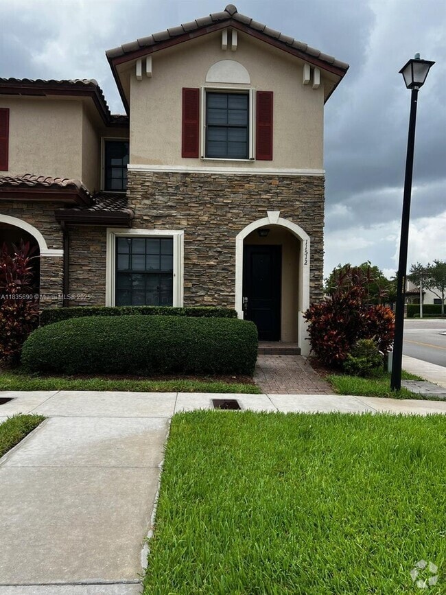 Building Photo - 11512 SW 151 Ave