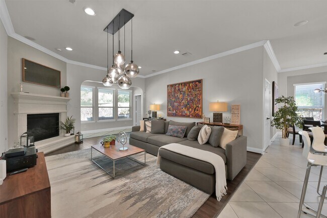 Foto del edificio - 98 Lindenberry Cir