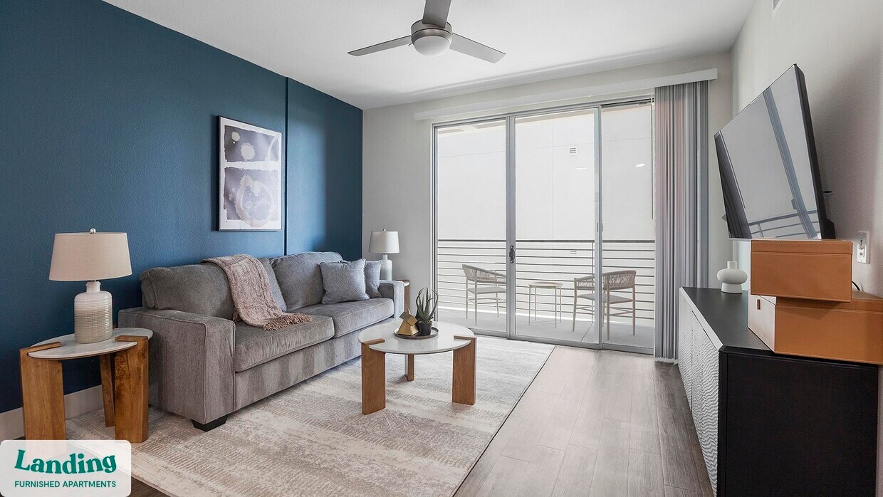 Foto principal - 2323 E Highland Ave