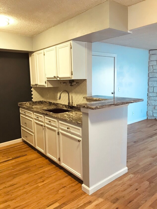Primary Photo - 7080 W 20th Ave
