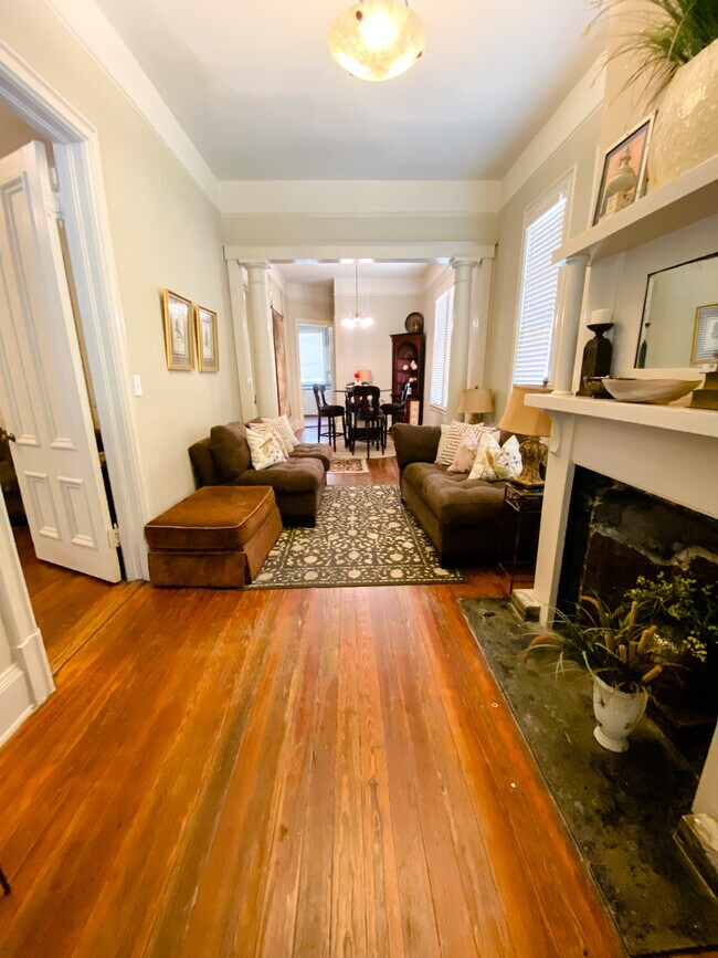 Foto del edificio - 2501 Barnard St