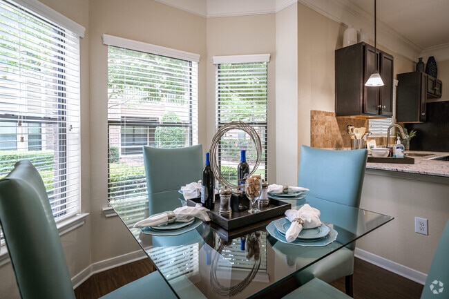 2BR, 2BA - 1,327SF - Waterstone