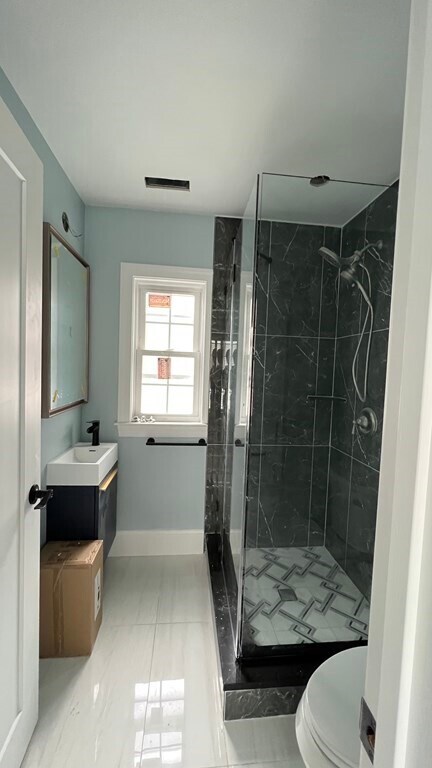 Building Photo - 42 Newport St