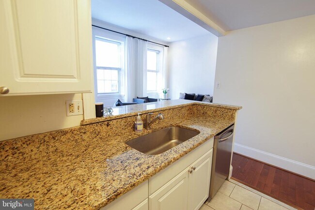 Foto del edificio - 240 S 8th St