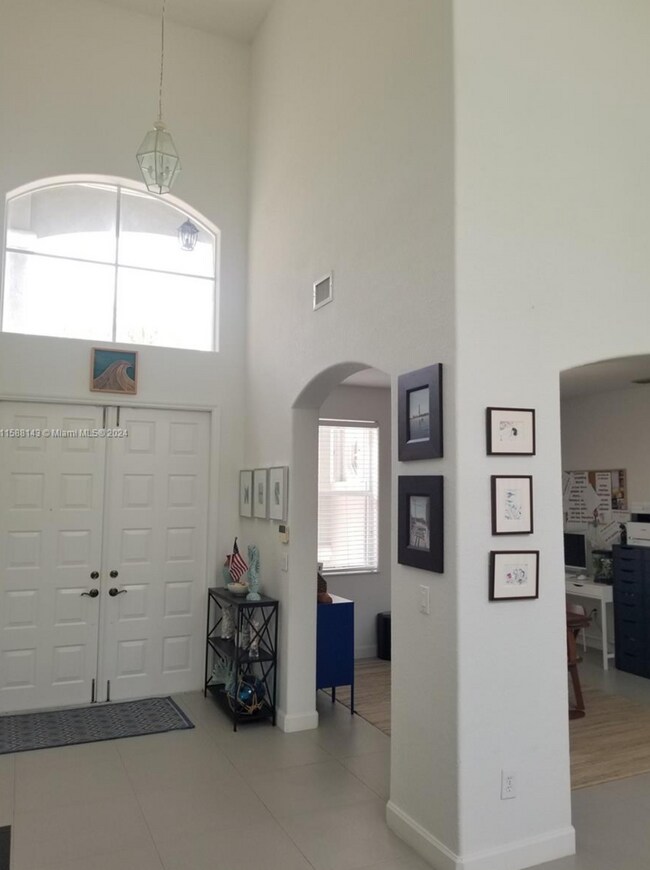 Building Photo - 4719 NW 96th Pl