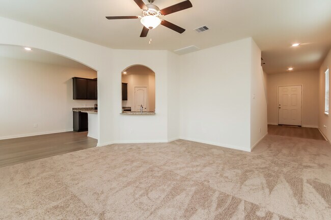 Foto del edificio - 5826 Sapphire Lagoon Rd, Cove, TX