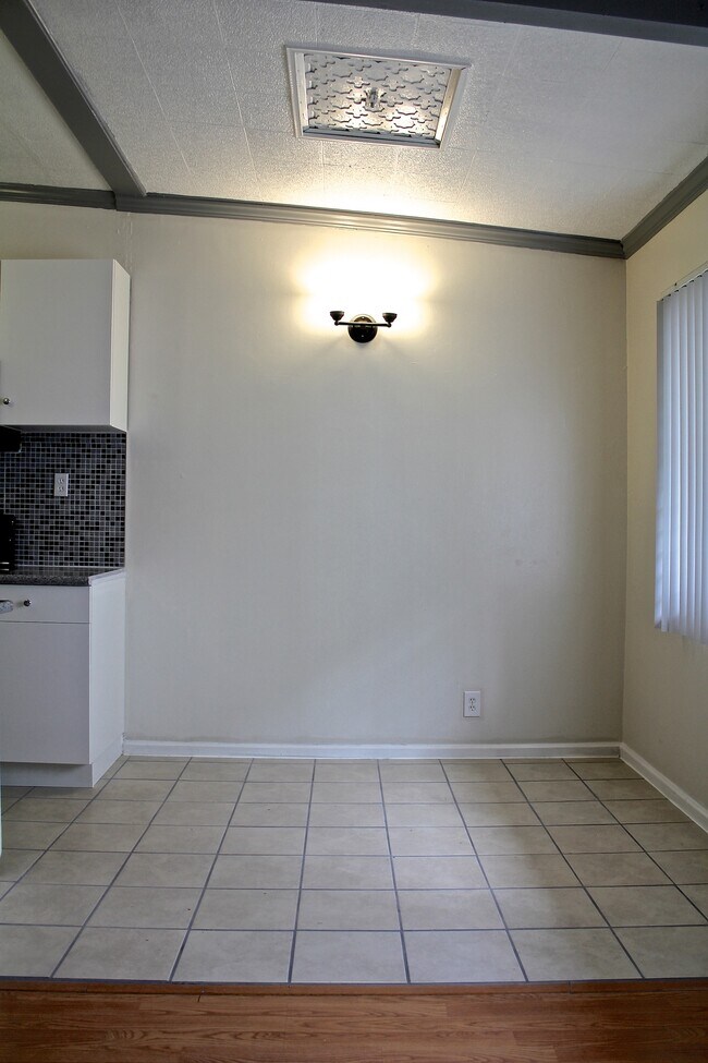 Foto del edificio - 928 Albany St