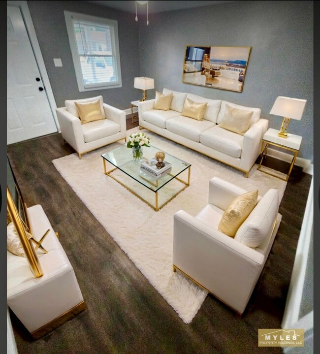 Foto del edificio - 726 Elvie St S