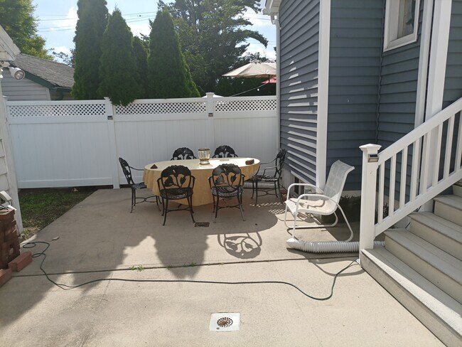 03. Yard - 17106 Bagley Ave