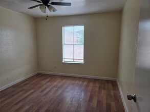Building Photo - 11529 S Kirkwood Rd